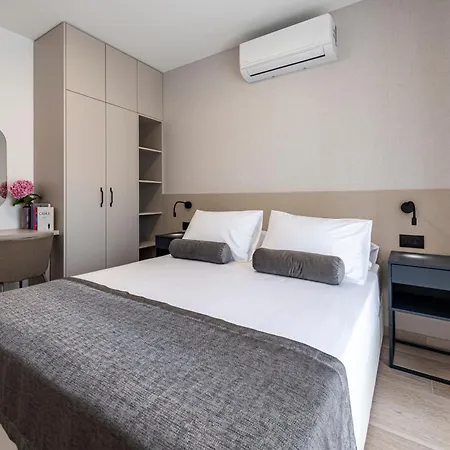 Apartament Volti *